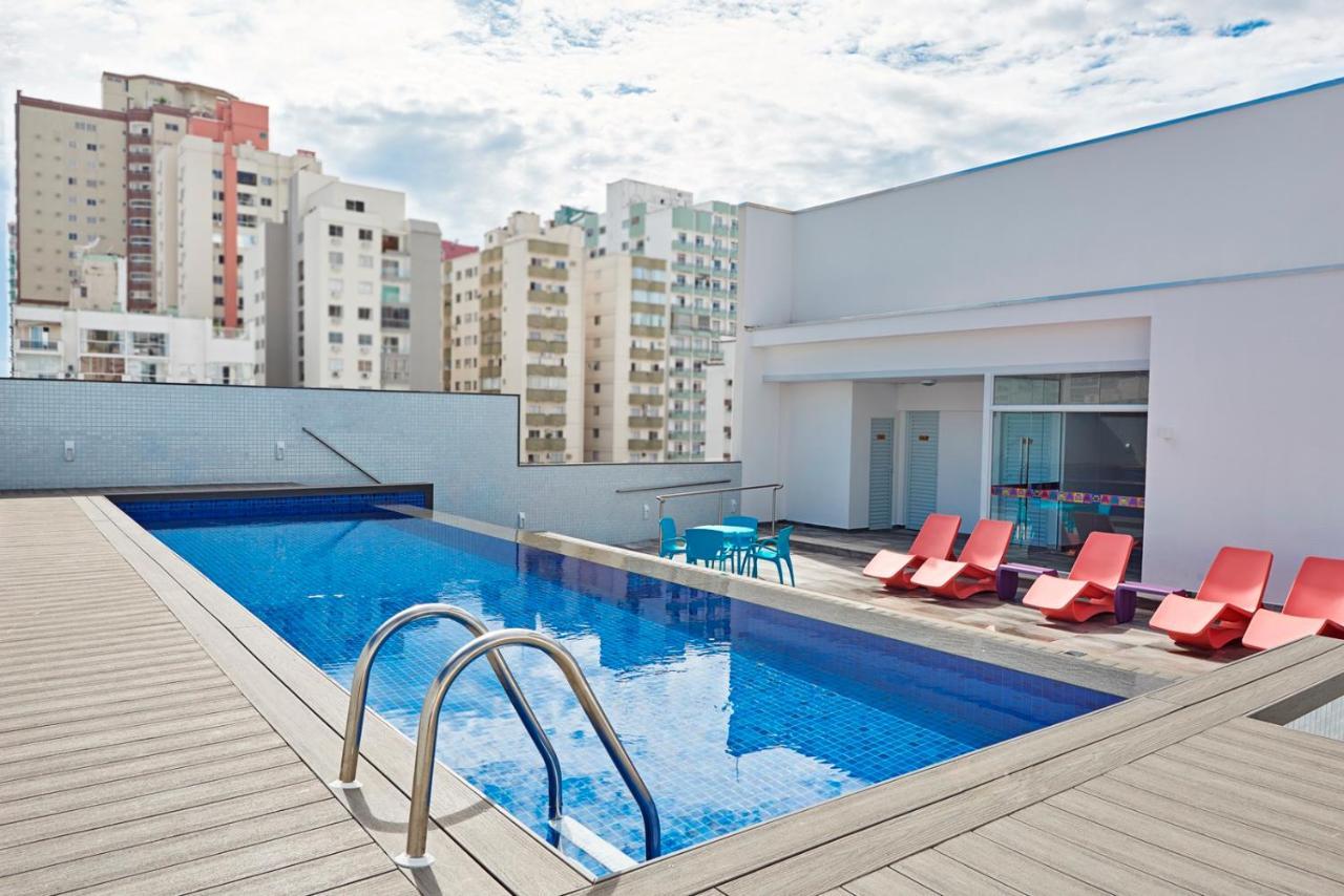 Hotel Ibis Styles Balneário Camboriú - 1 Quadra do Mar Exterior foto