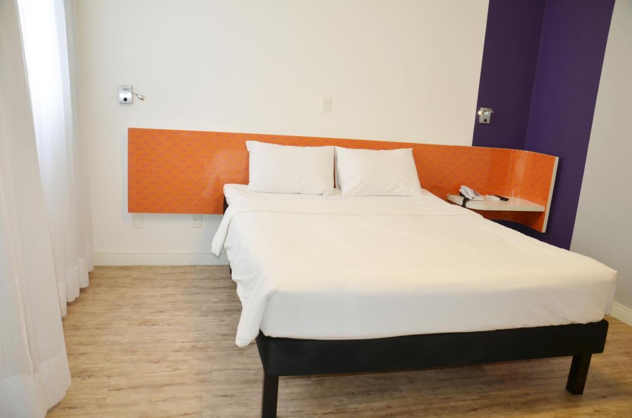 Hotel Ibis Styles Balneário Camboriú - 1 Quadra do Mar Exterior foto